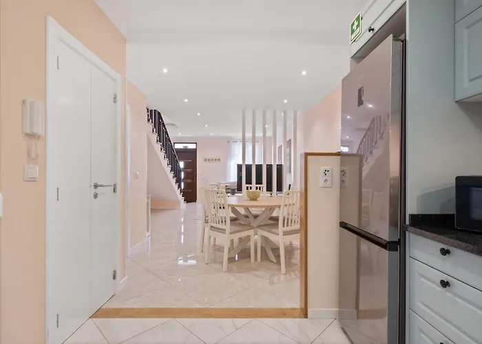 Achada By Homie * 丰沙尔